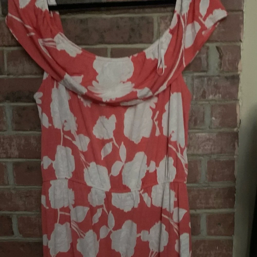 Cute floral dress! - Picture 6 of 6